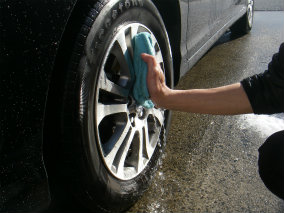 水洗い洗車の基本的なやり方　[水洗い洗車方法]　-　③